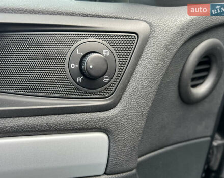 Серый Шкода Октавия, объемом двигателя 2 л и пробегом 211 тыс. км за 12950 $, фото 86 на Automoto.ua