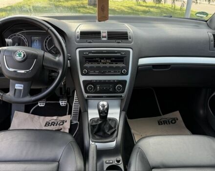 Серый Шкода Октавия, объемом двигателя 2 л и пробегом 236 тыс. км за 9700 $, фото 7 на Automoto.ua