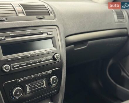 Серый Шкода Октавия, объемом двигателя 2 л и пробегом 217 тыс. км за 10750 $, фото 74 на Automoto.ua