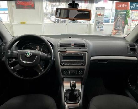 Сірий Шкода Октавія, об'ємом двигуна 1.6 л та пробігом 250 тис. км за 7790 $, фото 21 на Automoto.ua