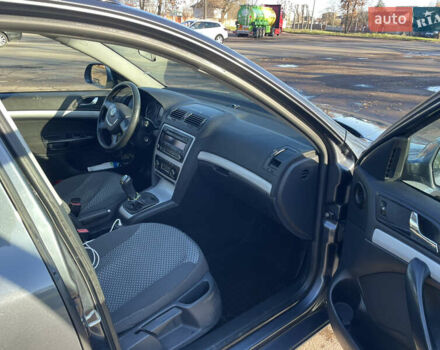 Серый Шкода Октавия, объемом двигателя 1.6 л и пробегом 285 тыс. км за 7500 $, фото 10 на Automoto.ua