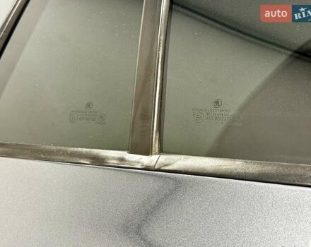 Серый Шкода Октавия, объемом двигателя 2 л и пробегом 217 тыс. км за 10750 $, фото 31 на Automoto.ua