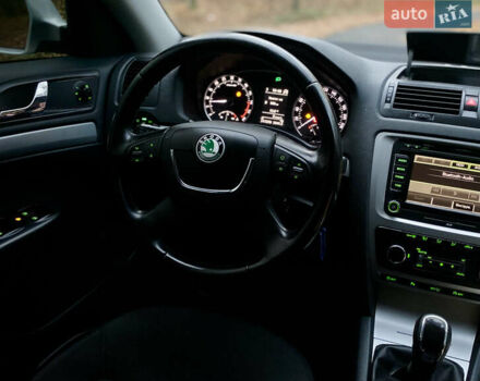 Серый Шкода Октавия, объемом двигателя 1.6 л и пробегом 230 тыс. км за 8300 $, фото 37 на Automoto.ua