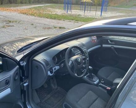 Серый Шкода Октавия, объемом двигателя 1.6 л и пробегом 261 тыс. км за 7850 $, фото 9 на Automoto.ua