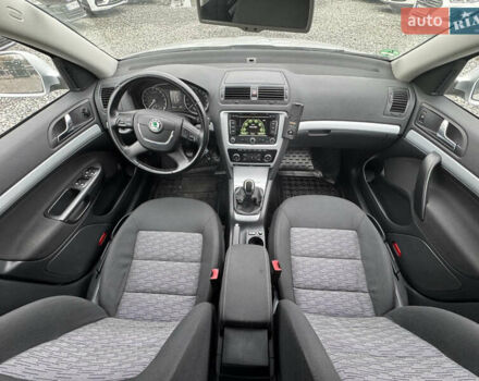 Серый Шкода Октавия, объемом двигателя 1.6 л и пробегом 236 тыс. км за 9900 $, фото 13 на Automoto.ua