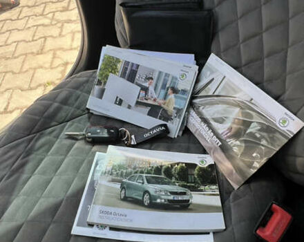 Сірий Шкода Октавія, об'ємом двигуна 1.6 л та пробігом 271 тис. км за 8200 $, фото 16 на Automoto.ua