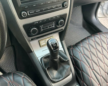 Серый Шкода Октавия, объемом двигателя 1.6 л и пробегом 282 тыс. км за 8200 $, фото 13 на Automoto.ua