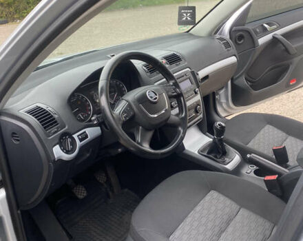 Сірий Шкода Октавія, об'ємом двигуна 1.6 л та пробігом 323 тис. км за 7850 $, фото 25 на Automoto.ua