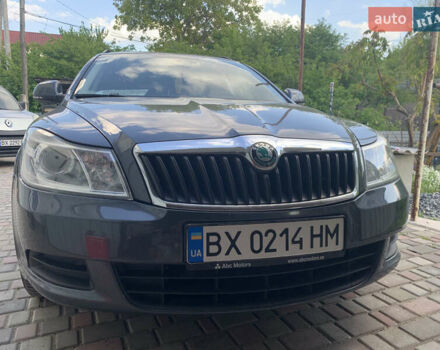 Серый Шкода Октавия, объемом двигателя 1.6 л и пробегом 243 тыс. км за 8500 $, фото 1 на Automoto.ua