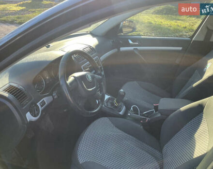 Серый Шкода Октавия, объемом двигателя 1.6 л и пробегом 285 тыс. км за 7500 $, фото 12 на Automoto.ua