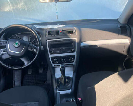 Серый Шкода Октавия, объемом двигателя 1.6 л и пробегом 278 тыс. км за 7150 $, фото 8 на Automoto.ua