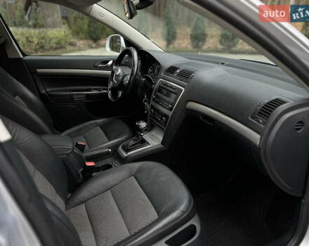 Сірий Шкода Октавія, об'ємом двигуна 1.4 л та пробігом 180 тис. км за 7299 $, фото 16 на Automoto.ua