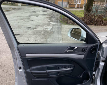 Сірий Шкода Октавія, об'ємом двигуна 1.97 л та пробігом 245 тис. км за 8999 $, фото 31 на Automoto.ua