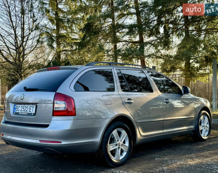 Серый Шкода Октавия, объемом двигателя 2 л и пробегом 277 тыс. км за 8999 $, фото 2 на Automoto.ua