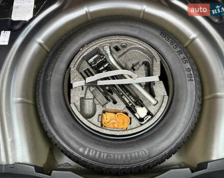 Серый Шкода Октавия, объемом двигателя 1.6 л и пробегом 196 тыс. км за 9850 $, фото 27 на Automoto.ua