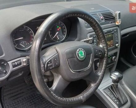 Шкода Октавия 2011 в Рахове на Automoto.ua Серый Шкода Октавия, объемом двигателя 1.6 л и пробегом 202 тыс. км за 9300 $, фото 3 на Automoto.ua