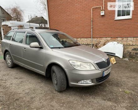 Сірий Шкода Октавія, об'ємом двигуна 2 л та пробігом 315 тис. км за 9250 $, фото 19 на Automoto.ua