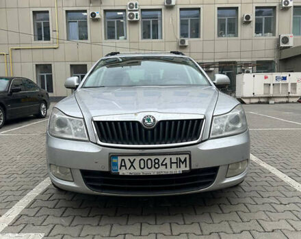 Шкода Октавія 2011 у Харкові на Automoto.ua Сірий Шкода Октавія, об'ємом двигуна 1.6 л та пробігом 232 тис. км за 7500 $, фото 4 на Automoto.ua