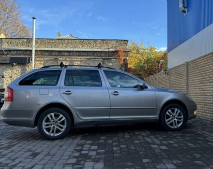 Шкода Октавія 2011 у Миколаєві на Automoto.ua Сірий Шкода Октавія, об'ємом двигуна 1.6 л та пробігом 160 тис. км за 8800 $, фото 4 на Automoto.ua