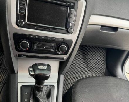 Серый Шкода Октавия, объемом двигателя 2 л и пробегом 270 тыс. км за 8400 $, фото 9 на Automoto.ua