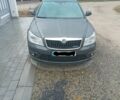 Серый Шкода Октавия, объемом двигателя 2 л и пробегом 300 тыс. км за 9500 $, фото 1 на Automoto.ua