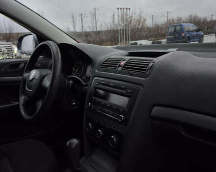 Серый Шкода Октавия, объемом двигателя 1.4 л и пробегом 236 тыс. км за 7600 $, фото 11 на Automoto.ua