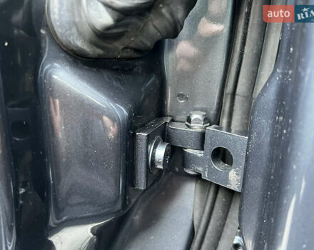 Серый Шкода Октавия, объемом двигателя 2 л и пробегом 211 тыс. км за 12950 $, фото 140 на Automoto.ua