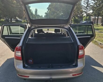 Серый Шкода Октавия, объемом двигателя 1.6 л и пробегом 253 тыс. км за 8900 $, фото 5 на Automoto.ua