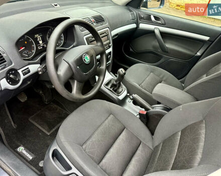 Серый Шкода Октавия, объемом двигателя 1.4 л и пробегом 181 тыс. км за 5999 $, фото 11 на Automoto.ua