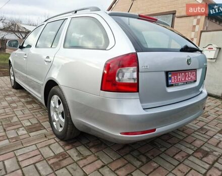 Серый Шкода Октавия, объемом двигателя 1.6 л и пробегом 194 тыс. км за 8350 $, фото 2 на Automoto.ua