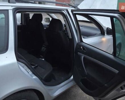 Серый Шкода Октавия, объемом двигателя 1.6 л и пробегом 261 тыс. км за 4000 $, фото 2 на Automoto.ua