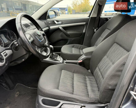 Серый Шкода Октавия, объемом двигателя 1.6 л и пробегом 221 тыс. км за 7650 $, фото 17 на Automoto.ua