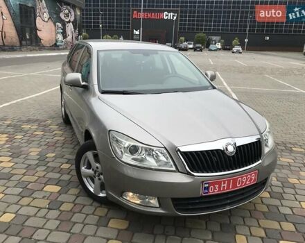 Шкода Октавия 2011 в Луцке на Automoto.ua Серый Шкода Октавия, объемом двигателя 0 л и пробегом 187 тыс. км за 7850 $, фото 1 на Automoto.ua