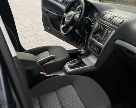 Сірий Шкода Октавія, об'ємом двигуна 1.8 л та пробігом 232 тис. км за 7300 $, фото 18 на Automoto.ua