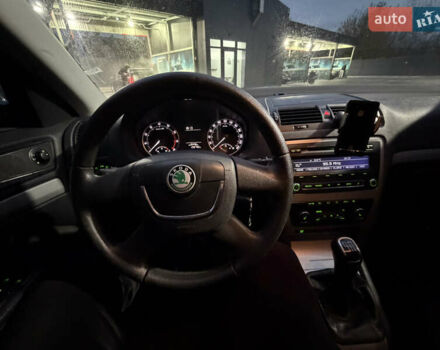 Сірий Шкода Октавія, об'ємом двигуна 1.8 л та пробігом 300 тис. км за 5550 $, фото 20 на Automoto.ua
