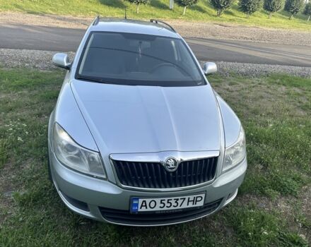 Серый Шкода Октавия, объемом двигателя 1.6 л и пробегом 350 тыс. км за 6000 $, фото 2 на Automoto.ua