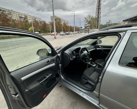Серый Шкода Октавия, объемом двигателя 1.2 л и пробегом 320 тыс. км за 6400 $, фото 5 на Automoto.ua