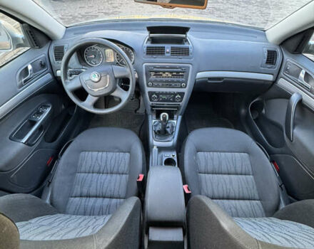 Серый Шкода Октавия, объемом двигателя 1.6 л и пробегом 161 тыс. км за 8800 $, фото 8 на Automoto.ua