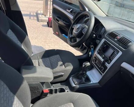Сірий Шкода Октавія, об'ємом двигуна 1.6 л та пробігом 305 тис. км за 8200 $, фото 23 на Automoto.ua