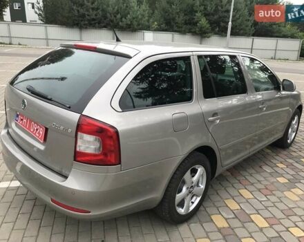 Шкода Октавия 2011 в Луцке на Automoto.ua Серый Шкода Октавия, объемом двигателя 0 л и пробегом 187 тыс. км за 7850 $, фото 7 на Automoto.ua