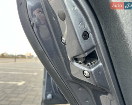 Серый Шкода Октавия, объемом двигателя 2 л и пробегом 211 тыс. км за 13200 $, фото 134 на Automoto.ua