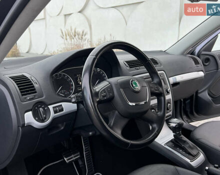 Серый Шкода Октавия, объемом двигателя 2 л и пробегом 211 тыс. км за 13200 $, фото 57 на Automoto.ua