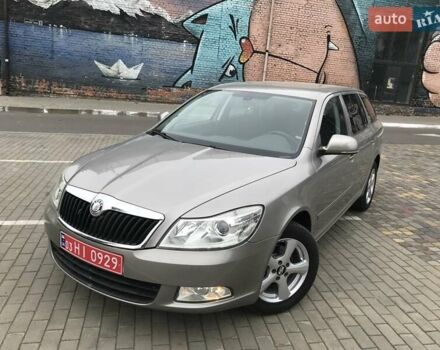 Шкода Октавія 2011 у Луцьку на Automoto.ua Сірий Шкода Октавія, об'ємом двигуна 0 л та пробігом 187 тис. км за 7850 $, фото 9 на Automoto.ua