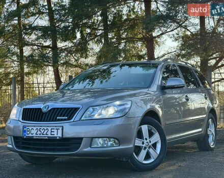 Сірий Шкода Октавія, об'ємом двигуна 2 л та пробігом 276 тис. км за 8899 $, фото 7 на Automoto.ua