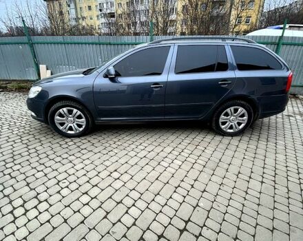 Серый Шкода Октавия, объемом двигателя 1.6 л и пробегом 270 тыс. км за 9000 $, фото 1 на Automoto.ua