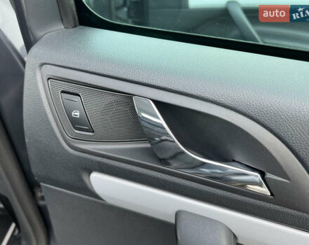 Серый Шкода Октавия, объемом двигателя 2 л и пробегом 211 тыс. км за 13200 $, фото 109 на Automoto.ua