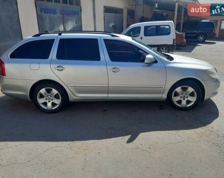Шкода Октавия 2011 в Черновцах на Automoto.ua Серый Шкода Октавия, объемом двигателя 1.6 л и пробегом 407 тыс. км за 8000 $, фото 6 на Automoto.ua