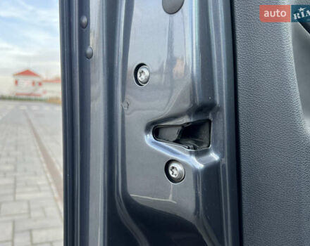 Серый Шкода Октавия, объемом двигателя 2 л и пробегом 211 тыс. км за 13200 $, фото 142 на Automoto.ua