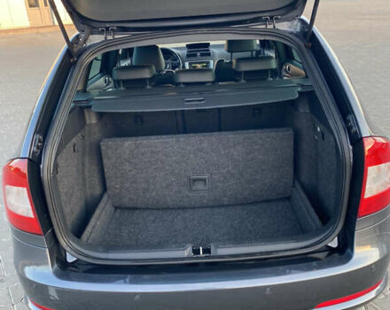 Серый Шкода Октавия, объемом двигателя 2 л и пробегом 218 тыс. км за 9900 $, фото 57 на Automoto.ua