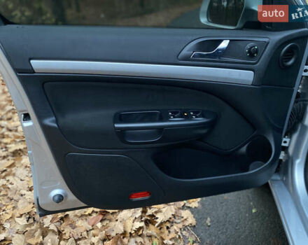 Серый Шкода Октавия, объемом двигателя 1.6 л и пробегом 230 тыс. км за 8300 $, фото 41 на Automoto.ua